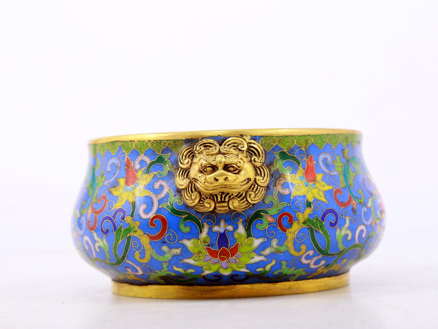 An exquisite cloisonné censer with lotus and animal ears pattern