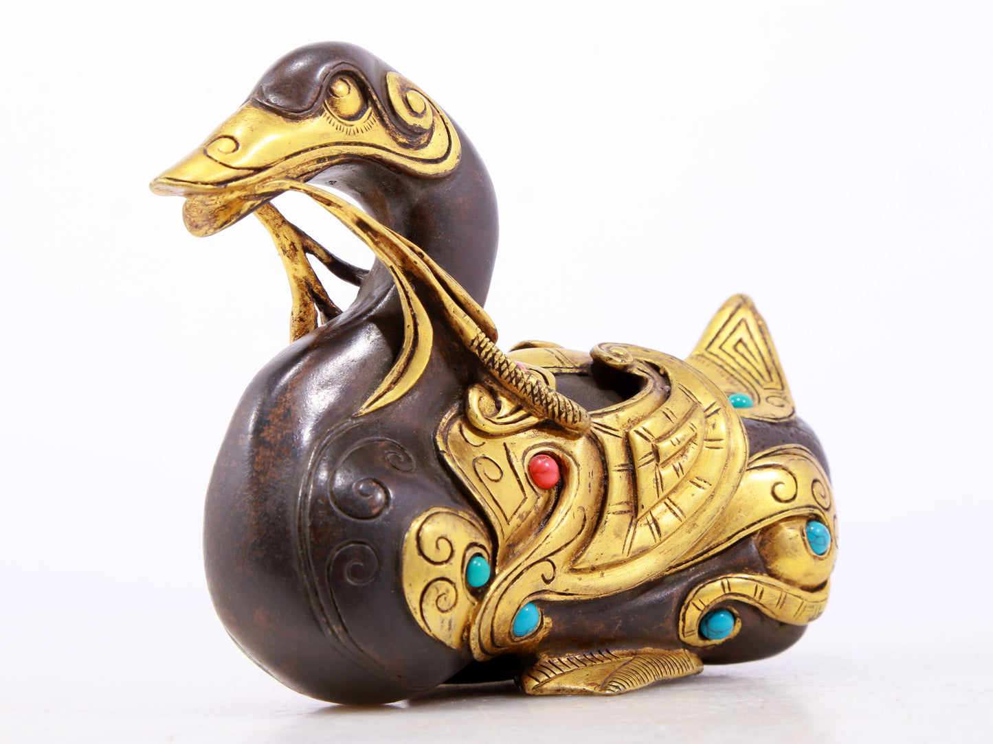 An exquisite gilt bronze duck ornament inlaid with treasures