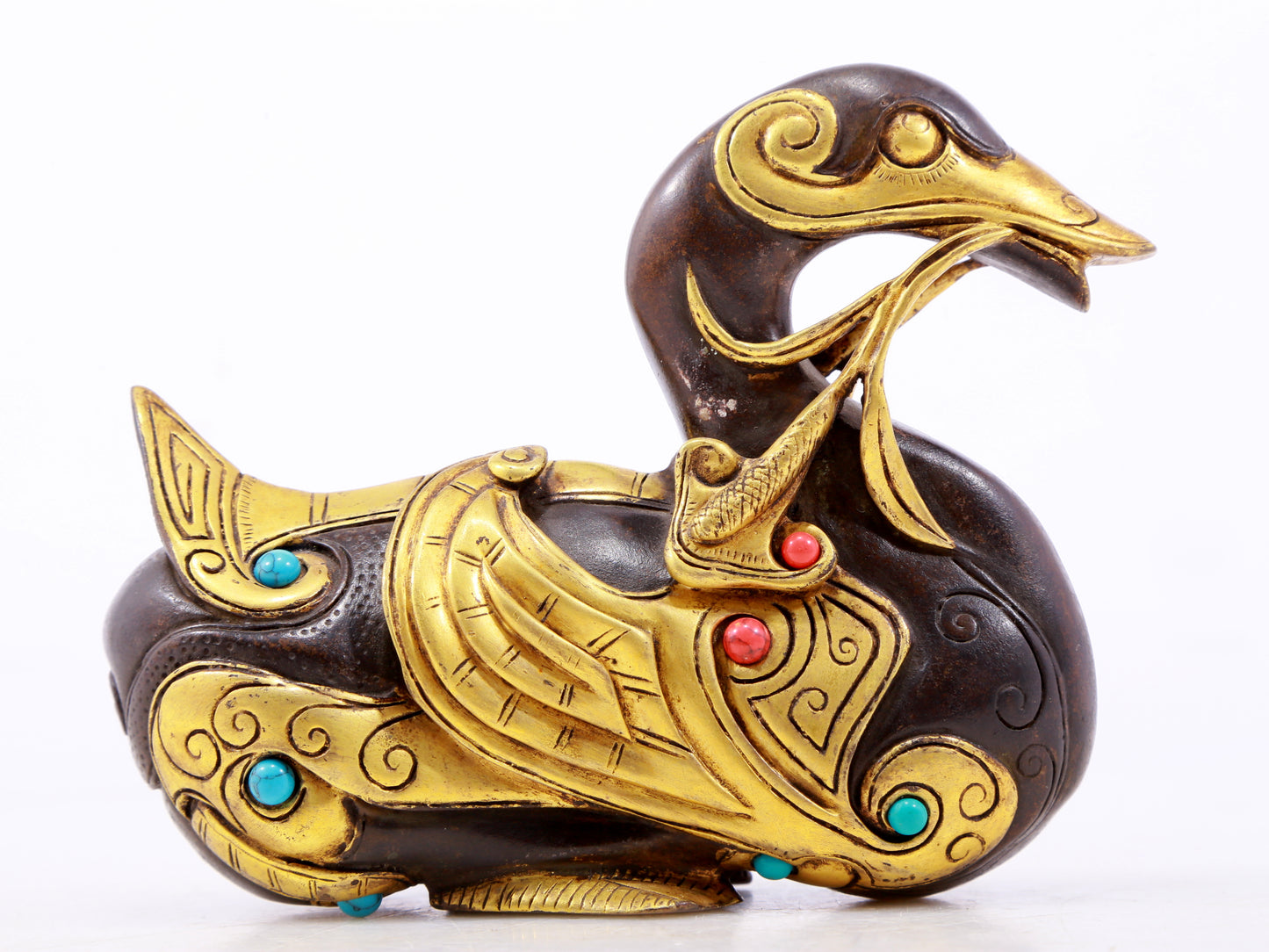 An exquisite gilt bronze duck ornament inlaid with treasures