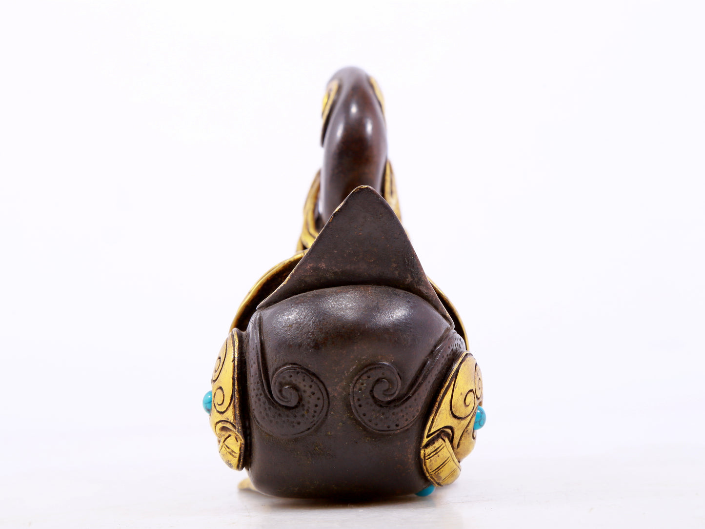 An exquisite gilt bronze duck ornament inlaid with treasures