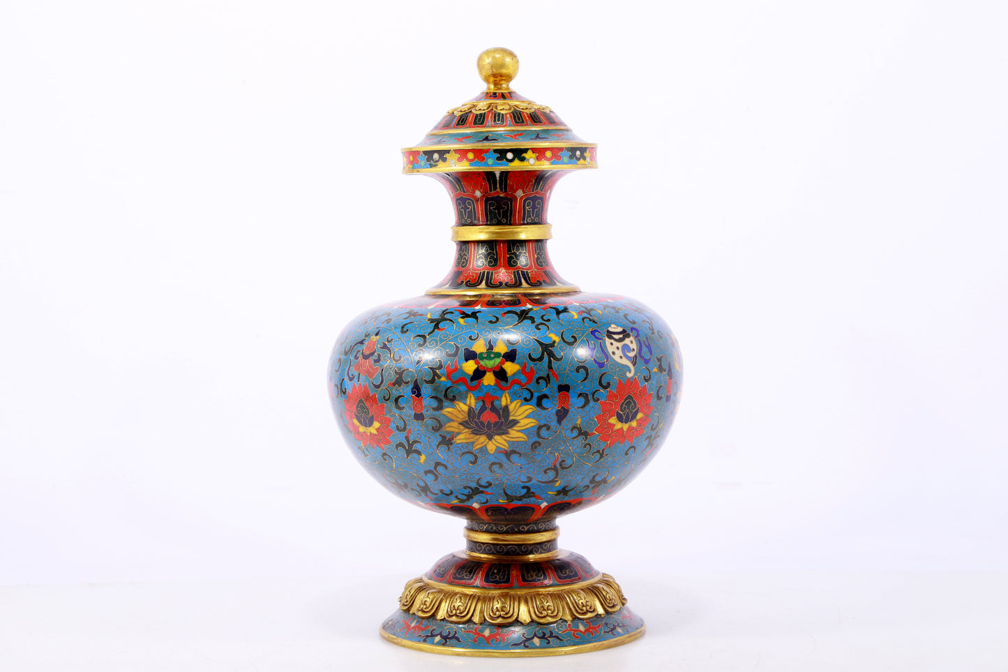 An exquisite cloisonné pot with lotus pattern