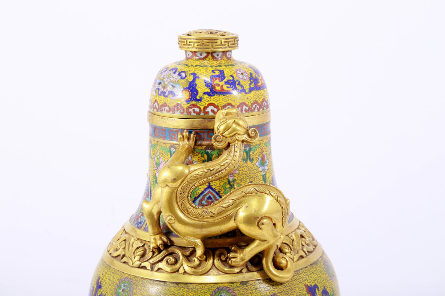 A perfect cloisonné animal face pattern tripod bottle with lid