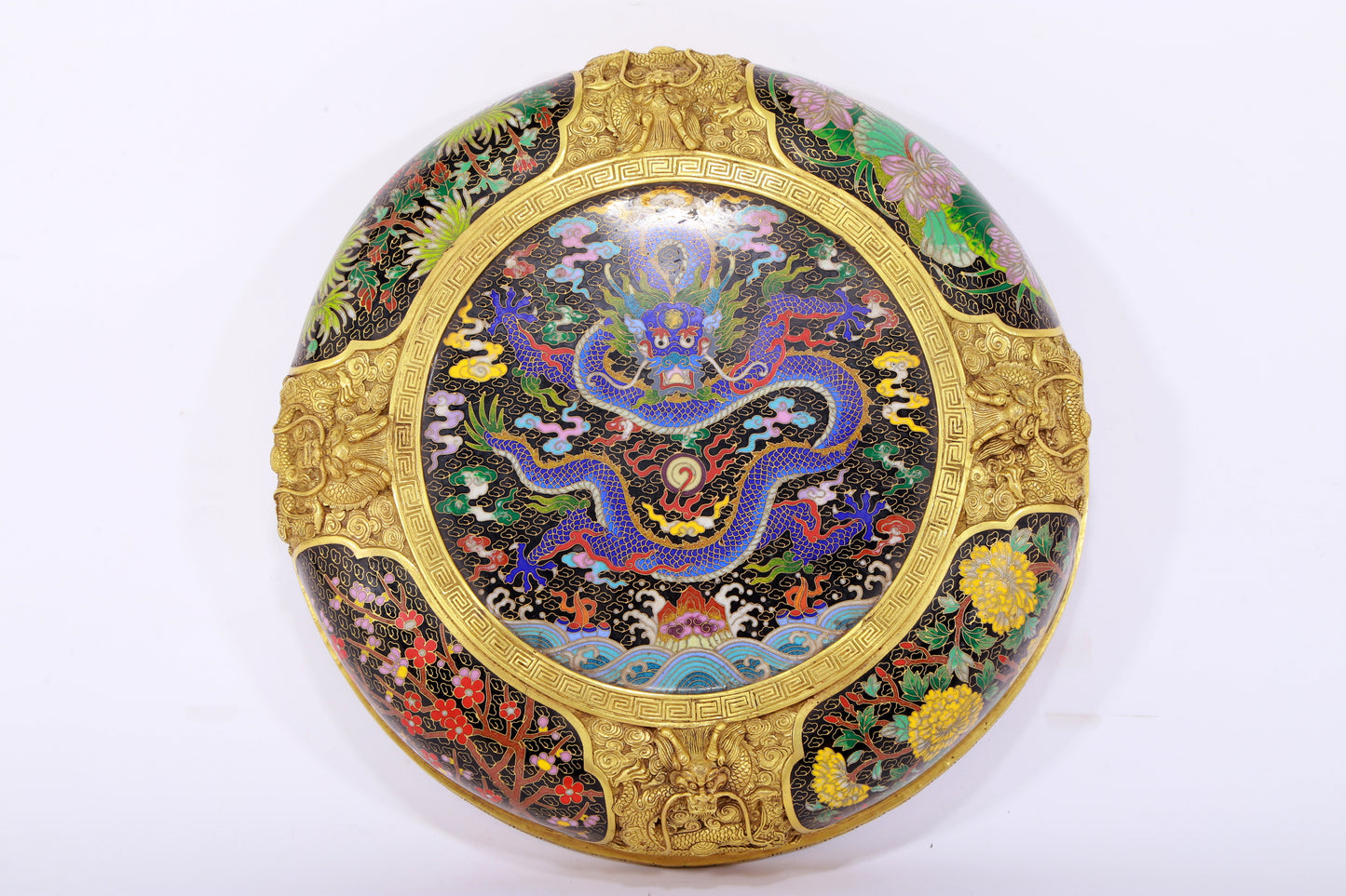 An exquisite cloisonne 'flower and dragon' pattern box