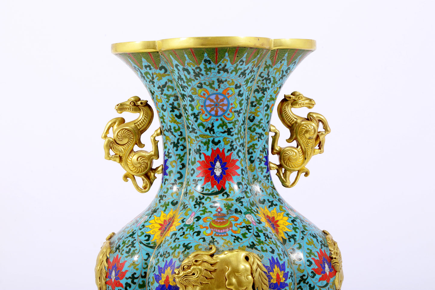 An exquisite cloisonné amphora with 'tangled lotus and auspicious beast' patterns