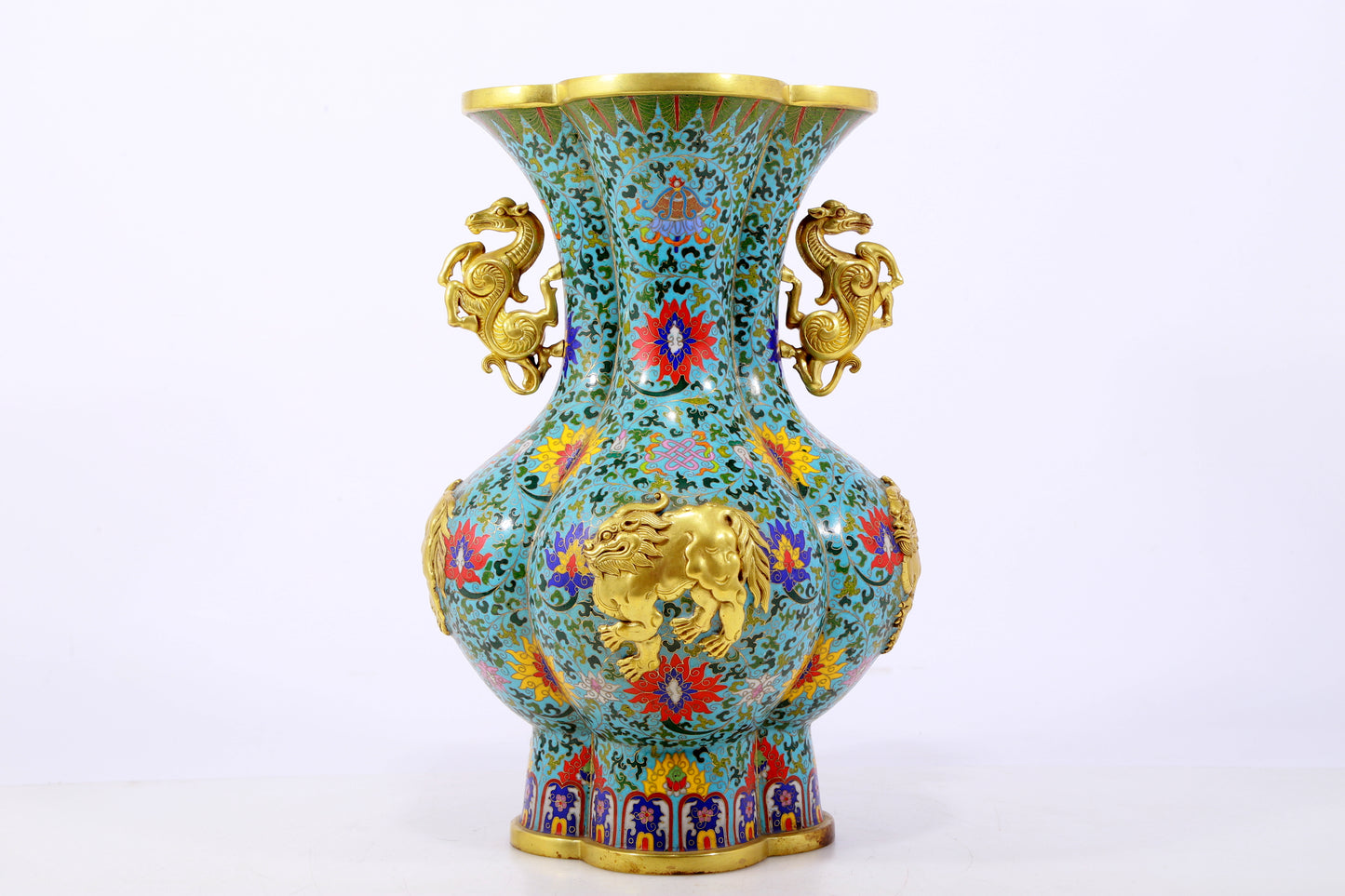 An exquisite cloisonné amphora with 'tangled lotus and auspicious beast' patterns