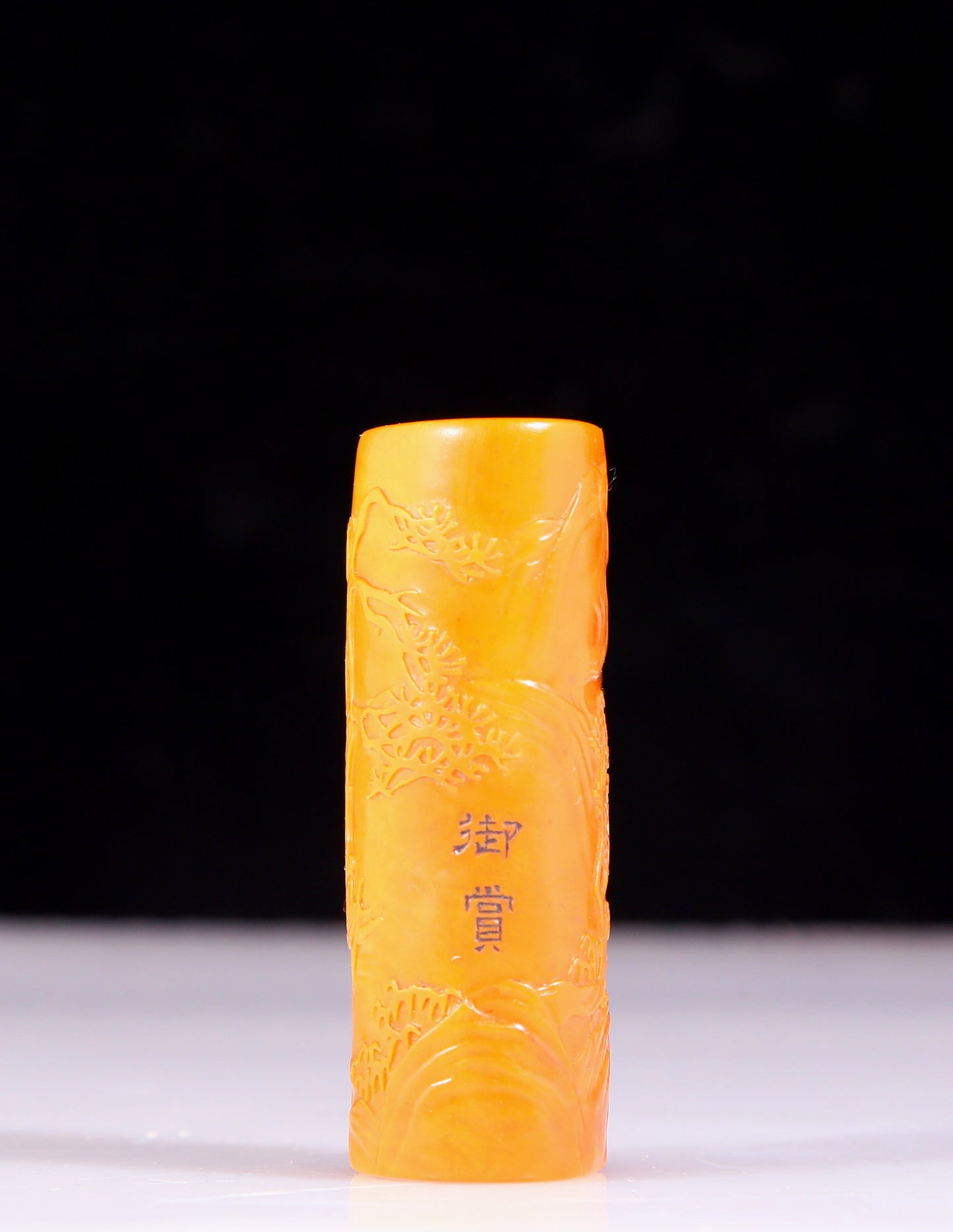 An exquisite Tianhuang stone landscape figure seal