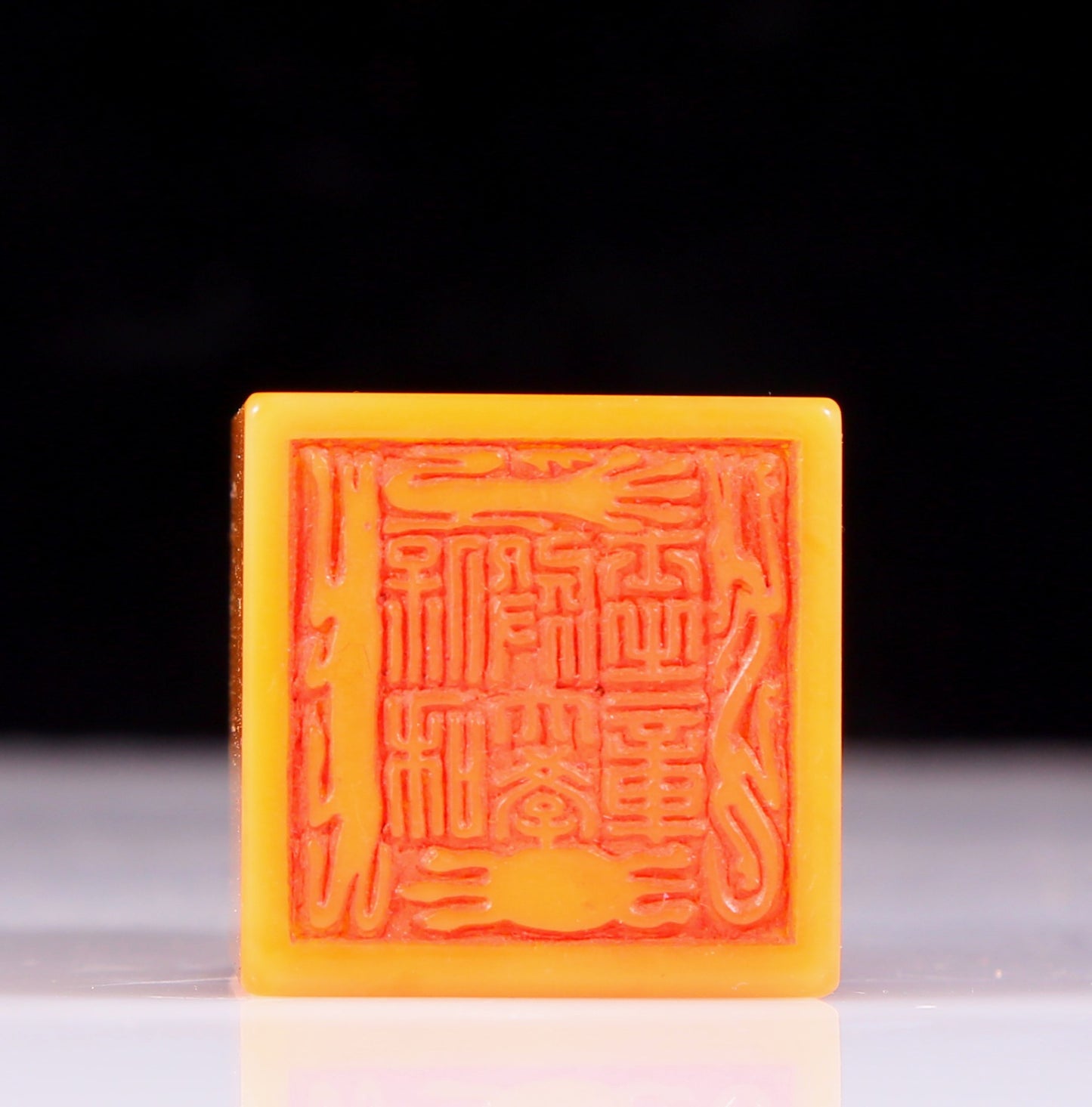 An exquisite Tianhuang stone horse seal