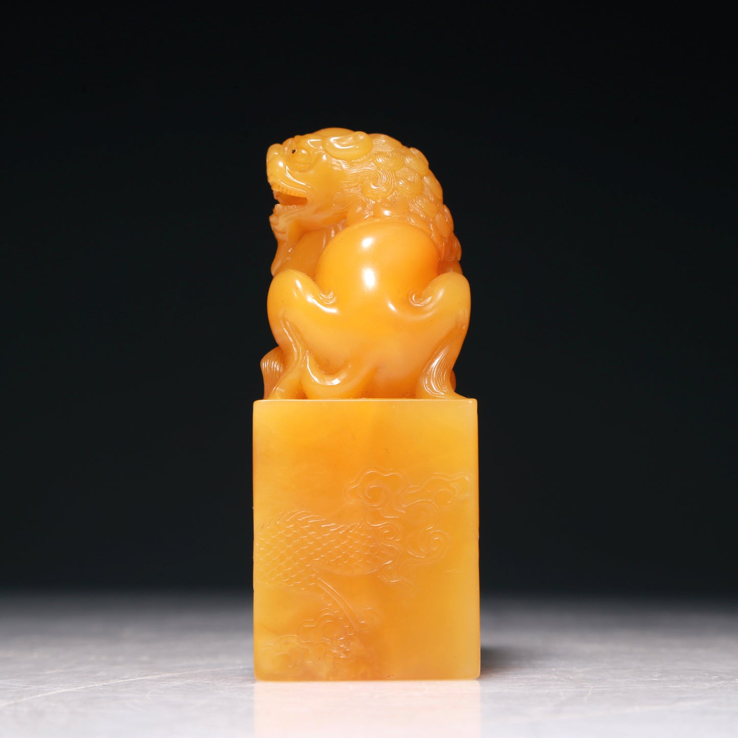 An Exquisite Tianhuang Stone 'Lion' Seal