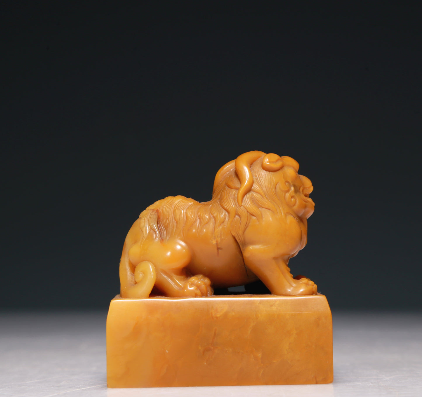 An Exquisite Tianhuang Stone 'Kylin' Seal With A Zitanwood Box