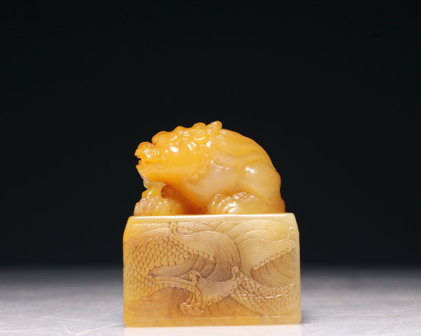 An Exquisite Tianhuang Stone 'Lion' Seal