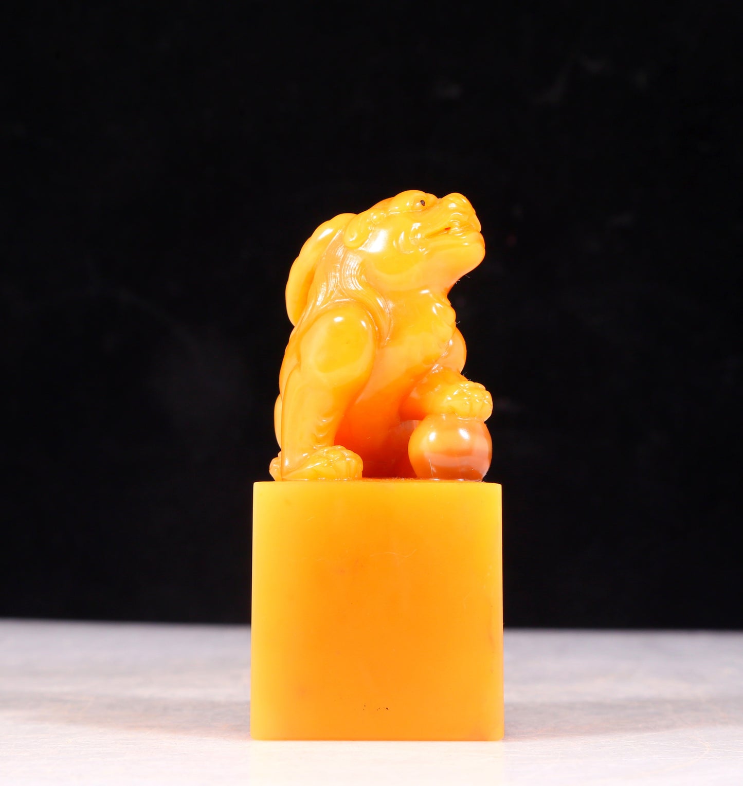 An exquisite Tianhuang stone auspicious animal seal