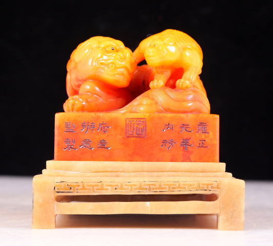 An exquisite Tianhuang stone lion seal