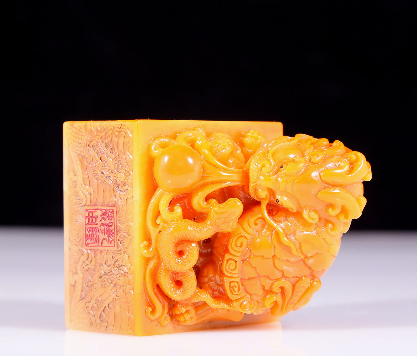 An exquisite Tianhuang stone auspicious animal seal