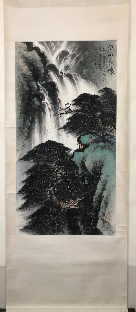 An Exquisite Chinese Ink Painting Hanging Scroll By Li Xiongcai