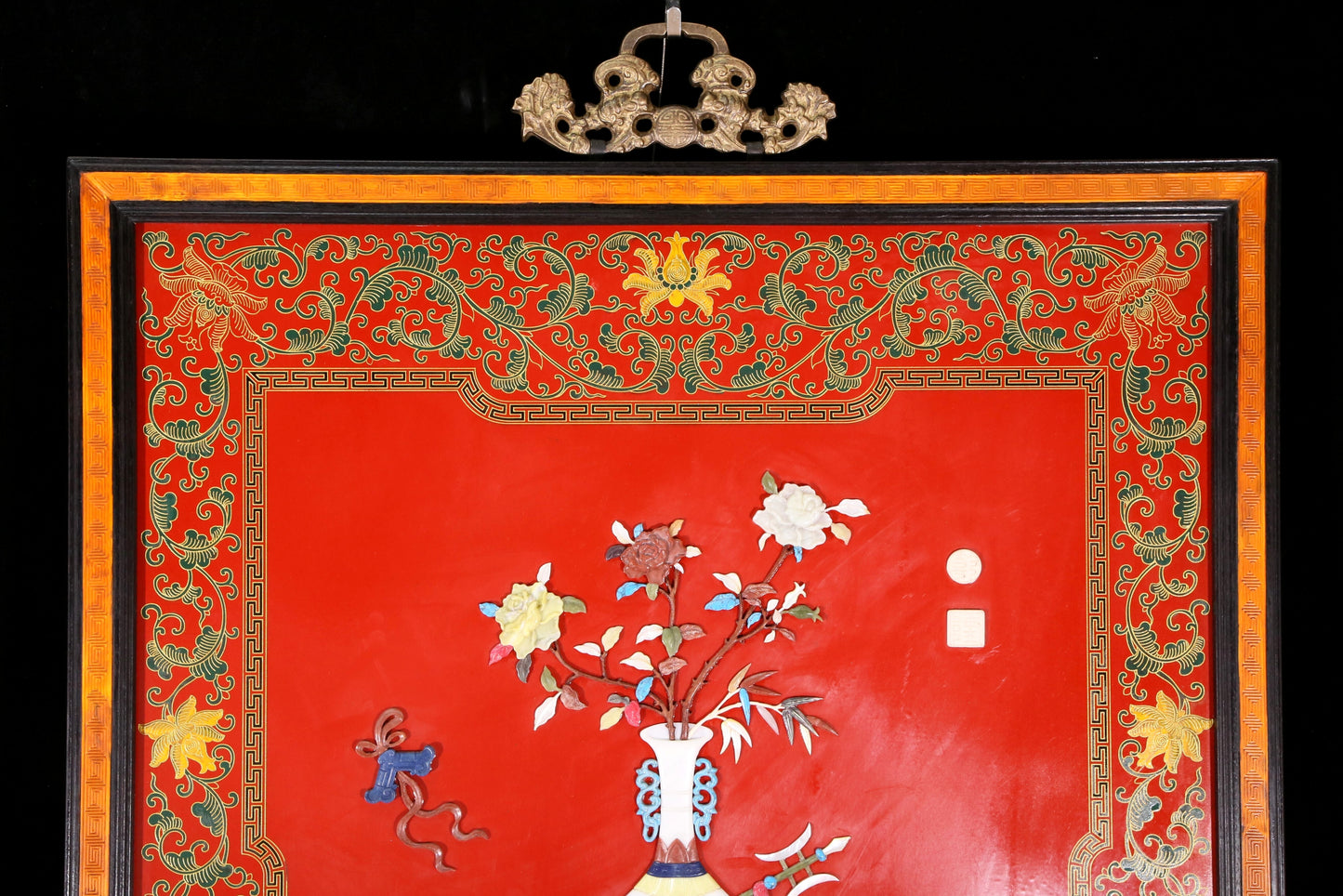 An exquisite zitanwood gold-filled lacquer-embedded treasure map hanging screen