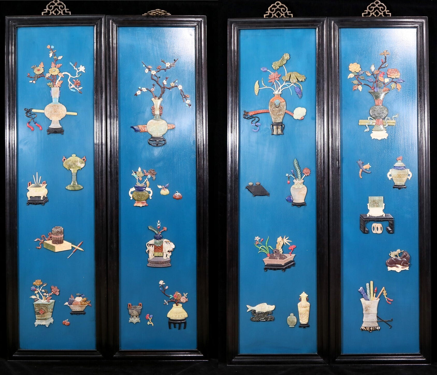 A set of exquisite zitanwood wood painted and inlaid with precious stones and four hanging screens