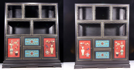 A pair of exquisite zitanwood cabinets with gold-filled lacquer and inlaid gemstones, treasures, patterns, and floral patterns.