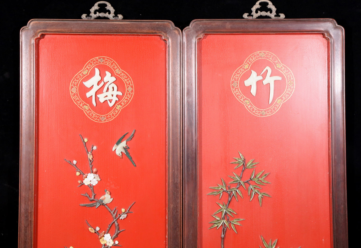 A set of exquisite zitanwood painted four-bar hanging screens inlaid with gems and flowers and birds.