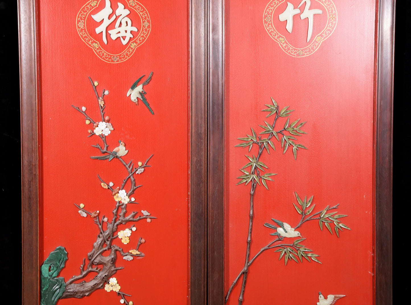 A set of exquisite zitanwood painted four-bar hanging screens inlaid with gems and flowers and birds.