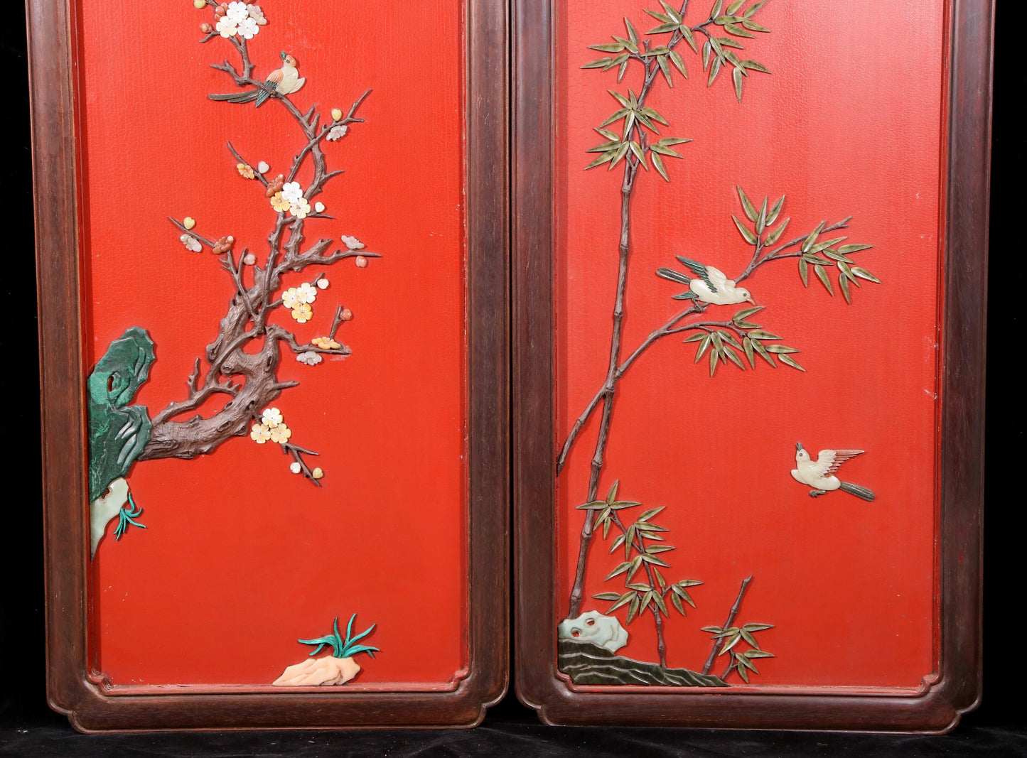 A set of exquisite zitanwood painted four-bar hanging screens inlaid with gems and flowers and birds.