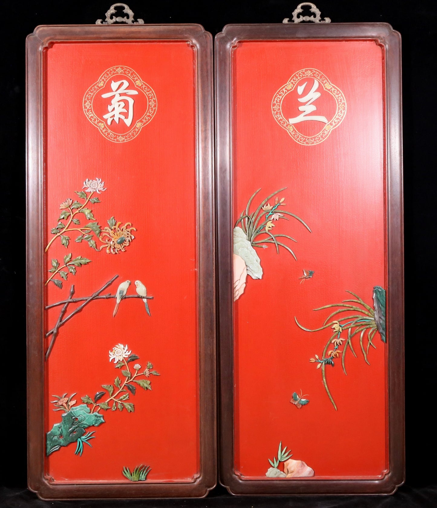 A set of exquisite zitanwood painted four-bar hanging screens inlaid with gems and flowers and birds.