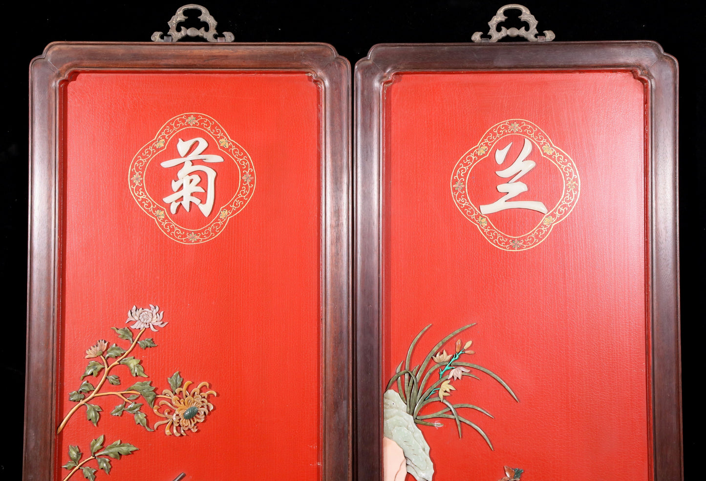 A set of exquisite zitanwood painted four-bar hanging screens inlaid with gems and flowers and birds.