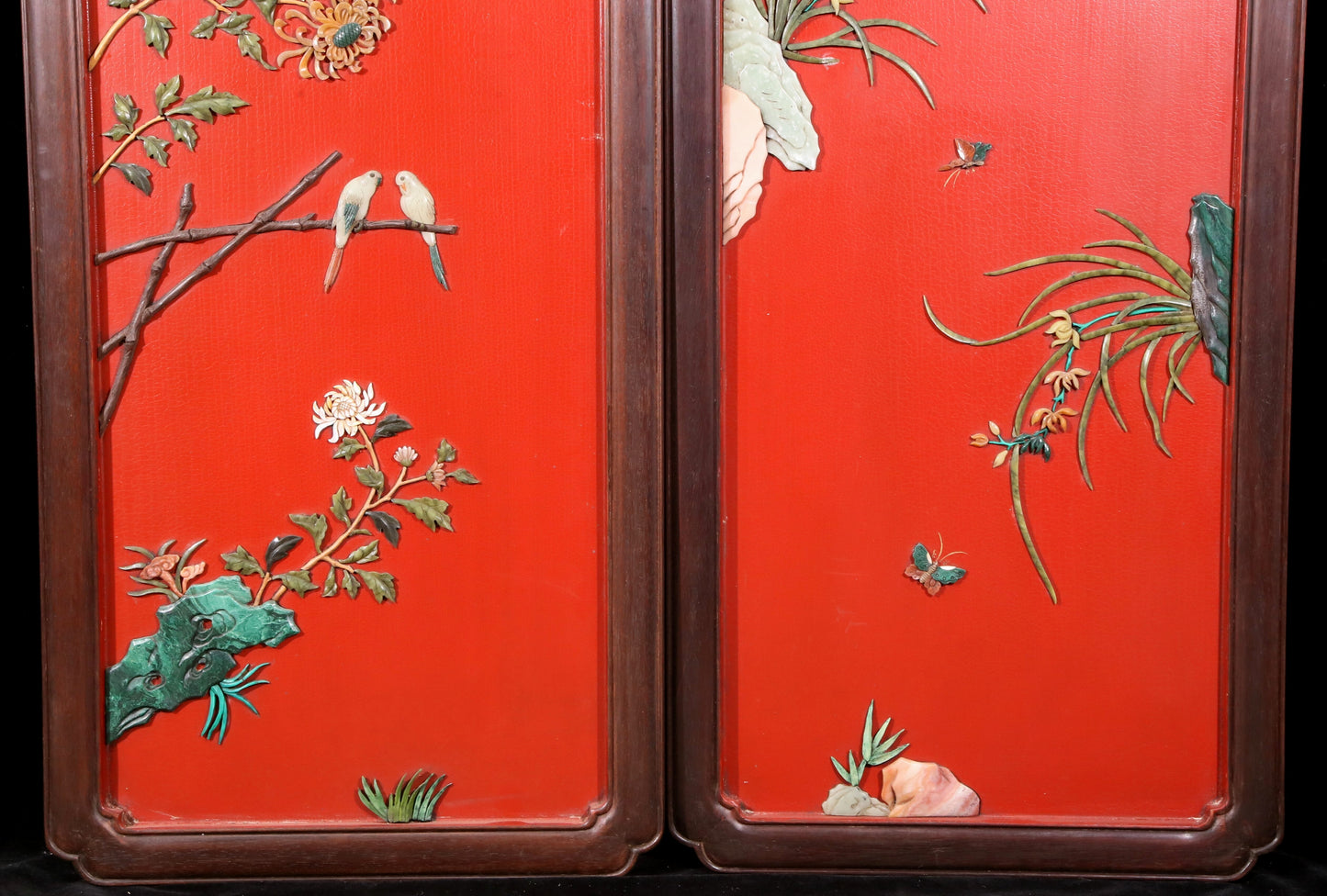 A set of exquisite zitanwood painted four-bar hanging screens inlaid with gems and flowers and birds.