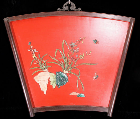 An exquisite zitanwood lacquered vase pattern hanging screen