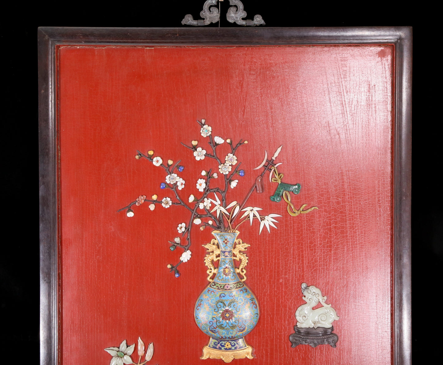 An exquisite zitanwood painted lacquered vase pattern hanging screen