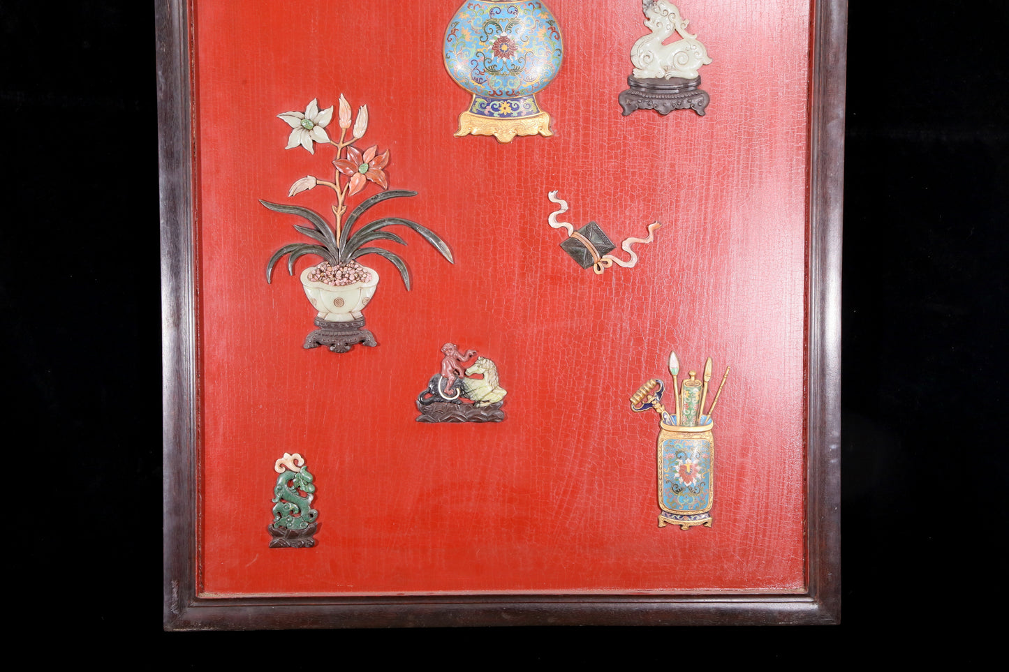 An exquisite zitanwood painted lacquered vase pattern hanging screen