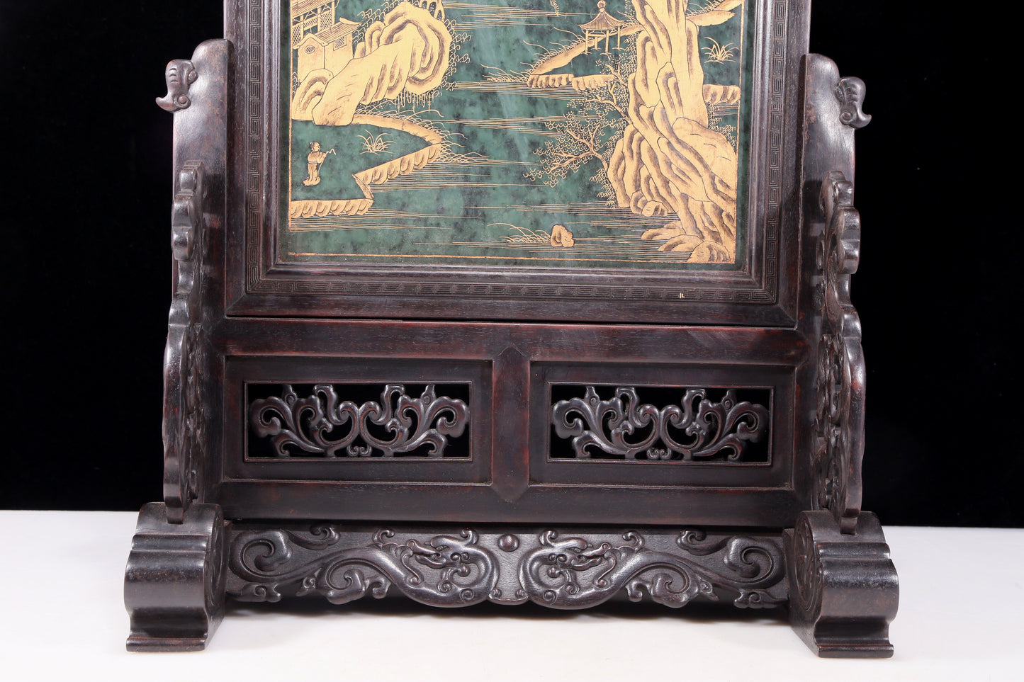 An exquisite zitanwood inlaid with jasper and gold inlaid gemstone vase pattern table screen