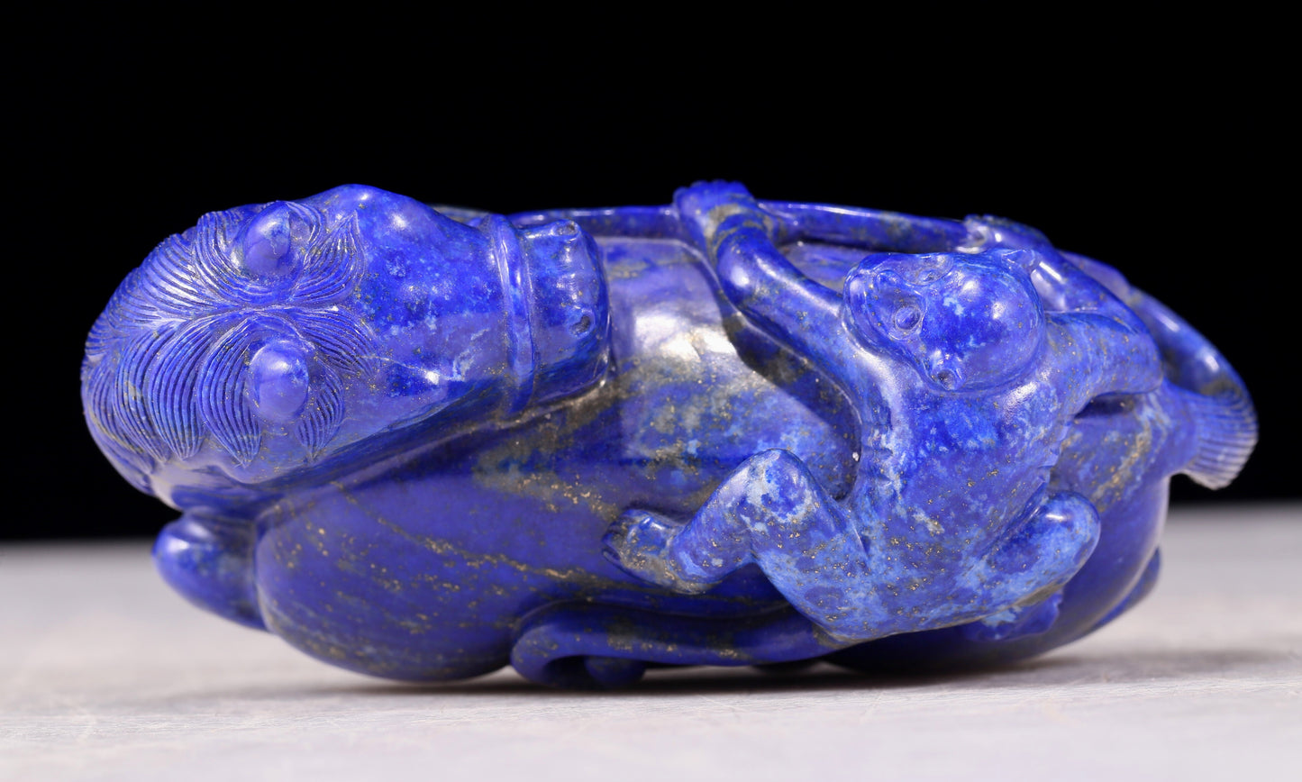 An exquisite lapis lazuli horse ornament