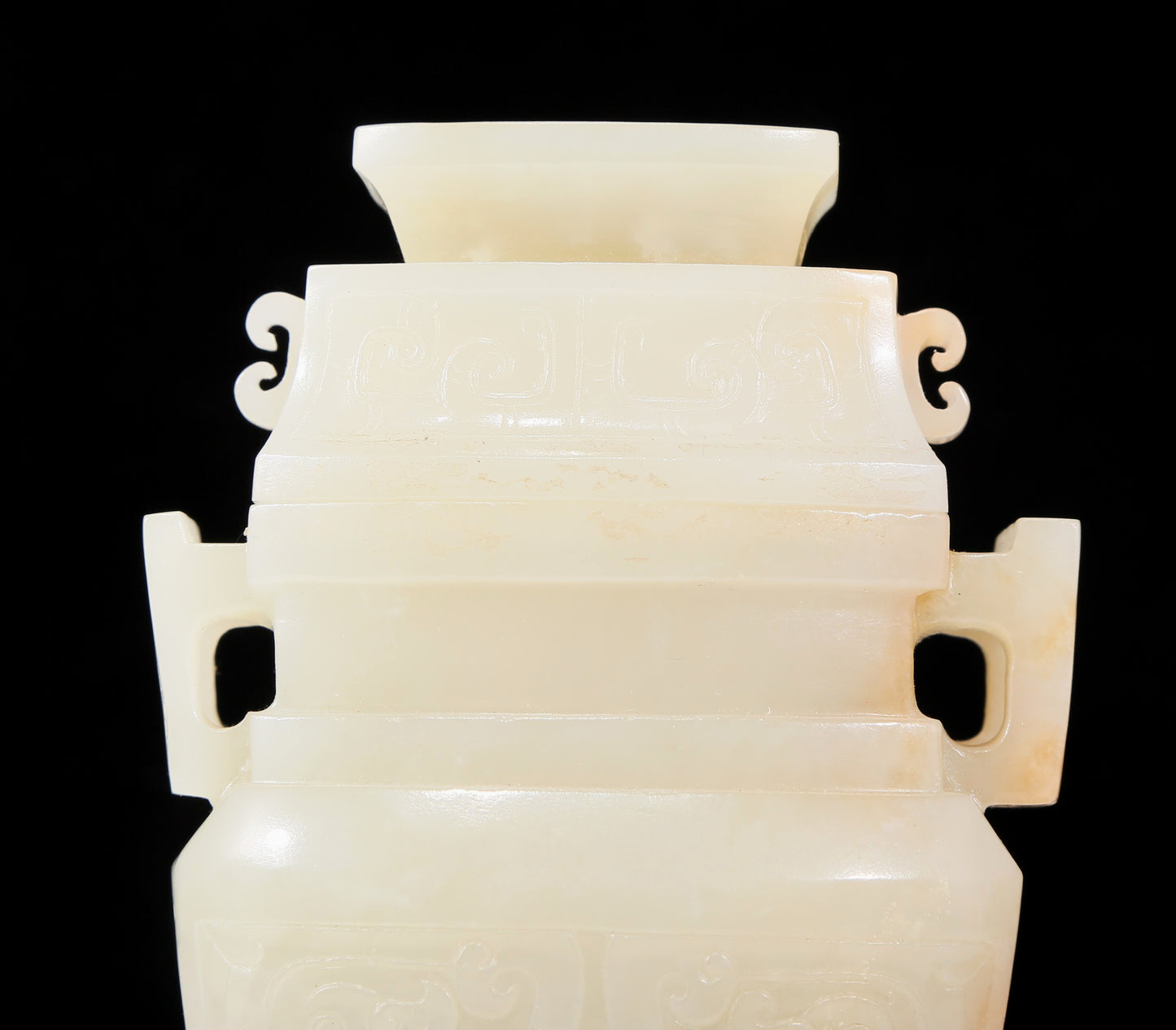 An exquisite white jade four-legged censer with dragon pattern and lid