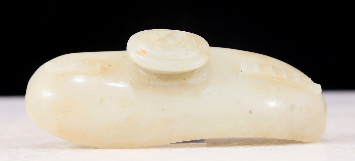 An exquisite white jade animal-faced dragon and phoenix ear bottle with lid