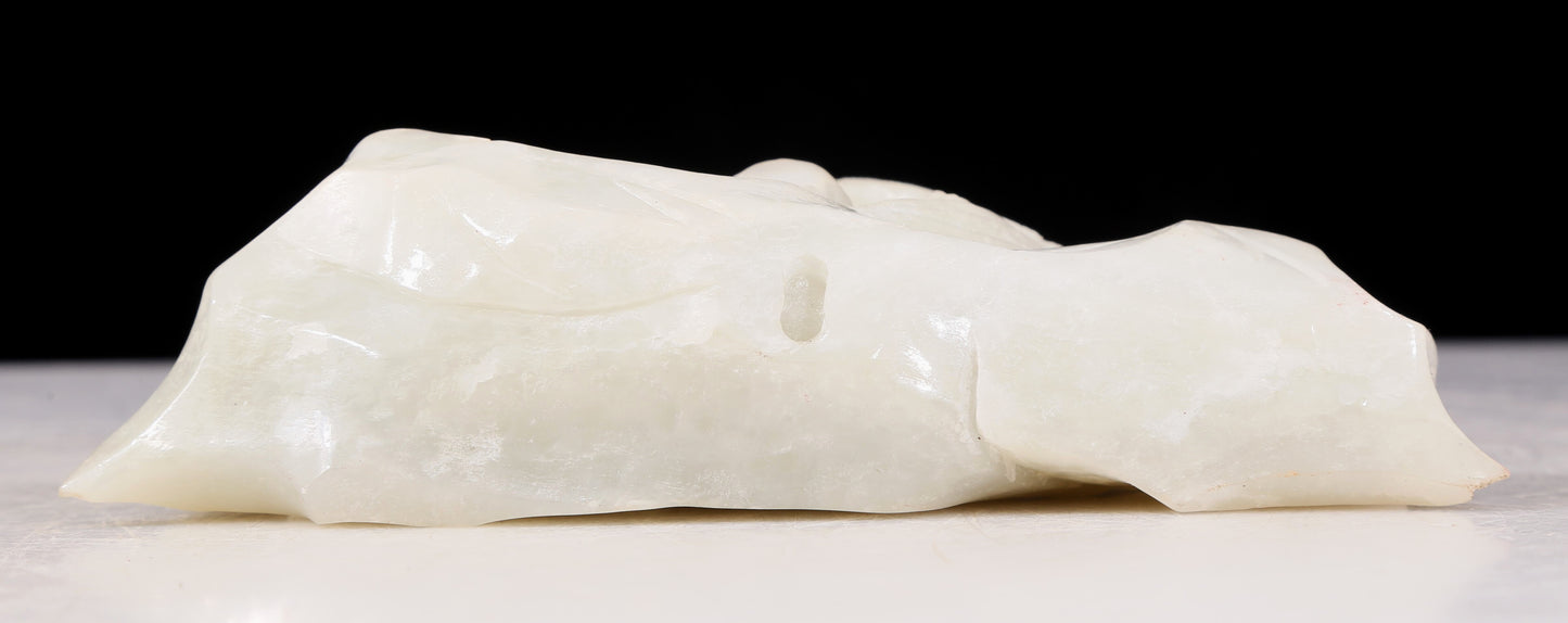 An exquisite white jade bird ornament