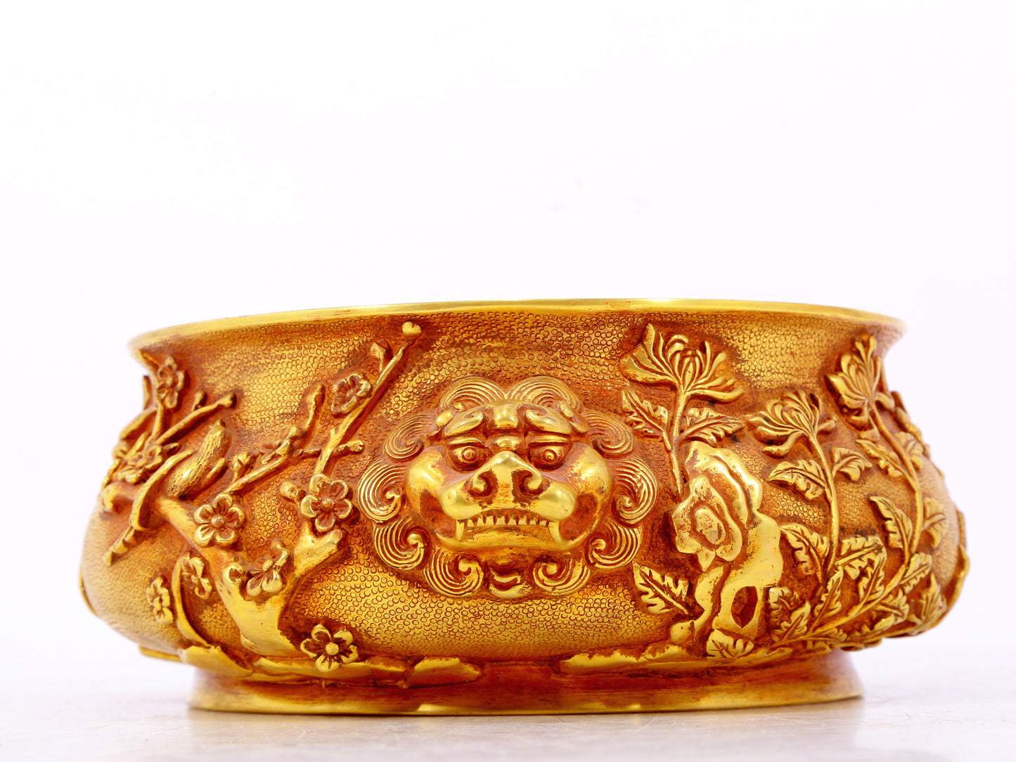 An exquisite gilt bronze animal ear censer with floral patterns