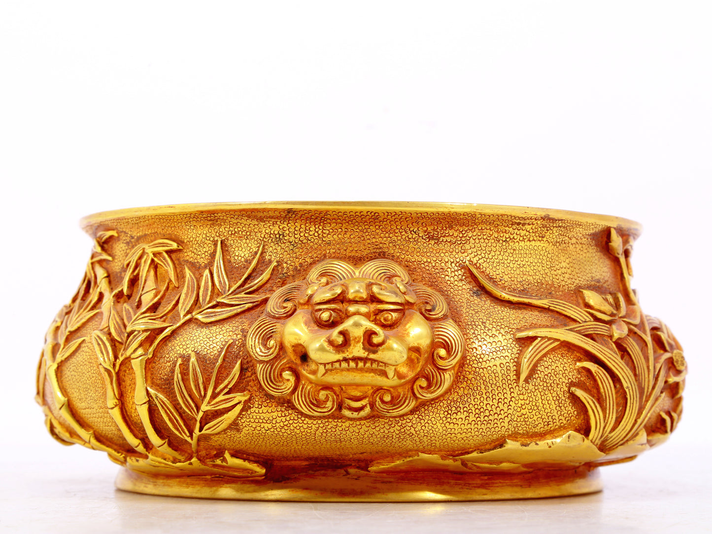 An exquisite gilt bronze animal ear censer with floral patterns