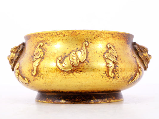 An exquisite gilt bronze bat-patterned lion-ear censer