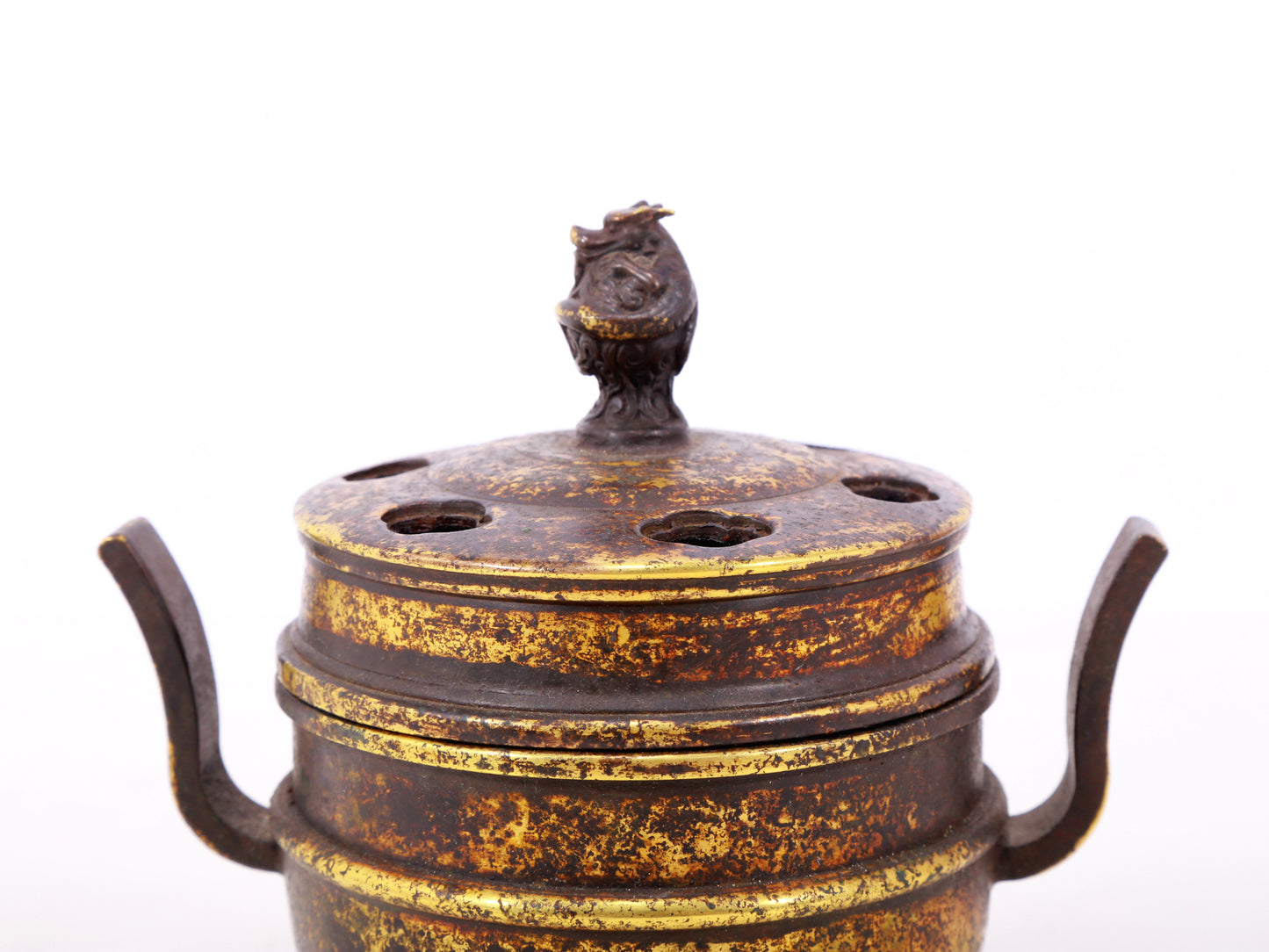 An exquisite gilt bronze dragon-patterned double-eared and tripod censer with lid