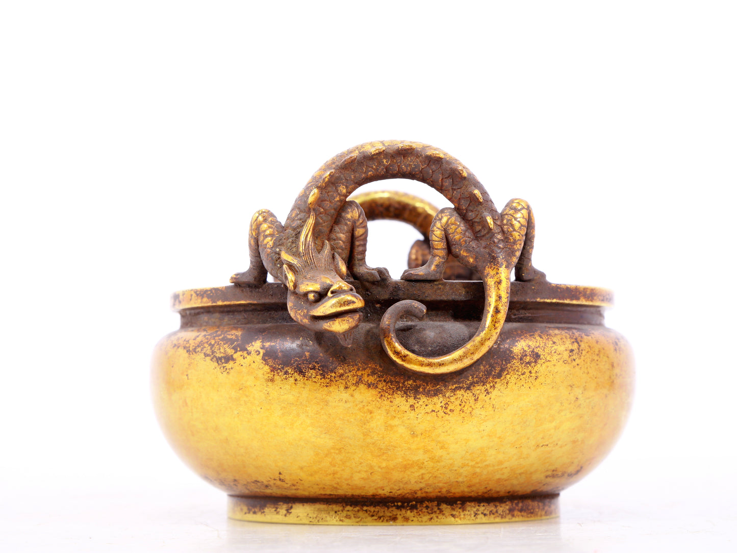 An exquisite gilt bronze dragon ear censer