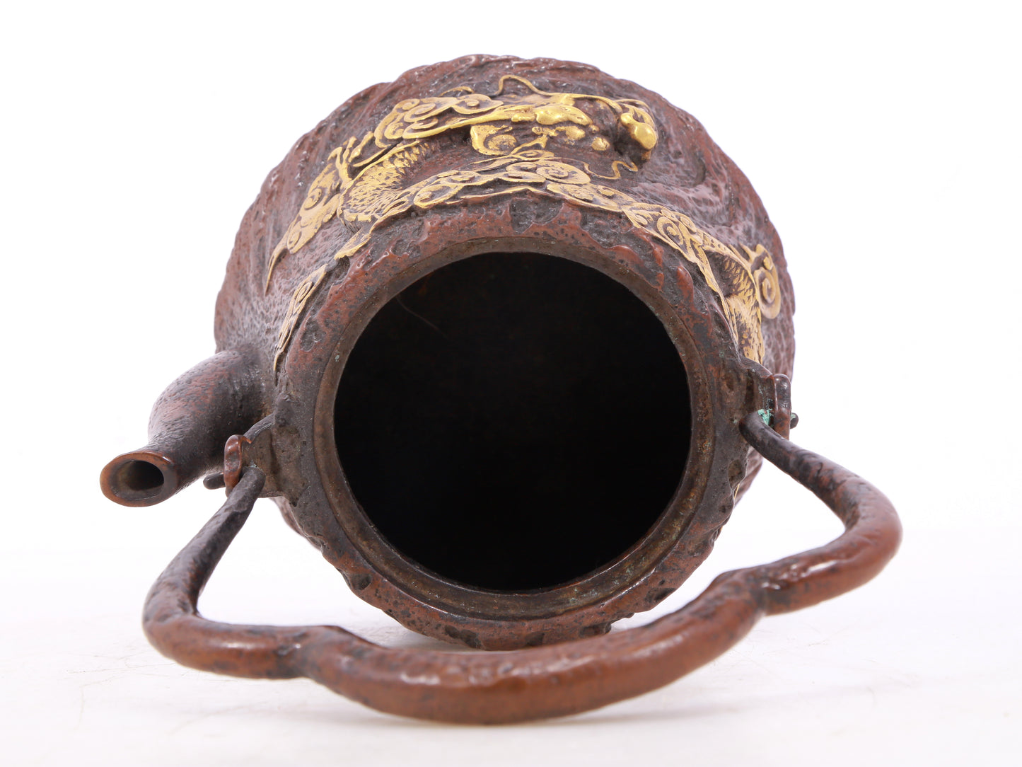 An exquisite gilt bronze teapot with auspicious clouds and dragon pattern