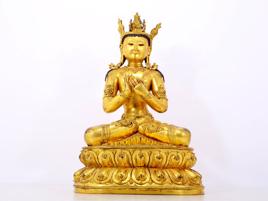 A solemn gilt bronze statue of Bodhisattva