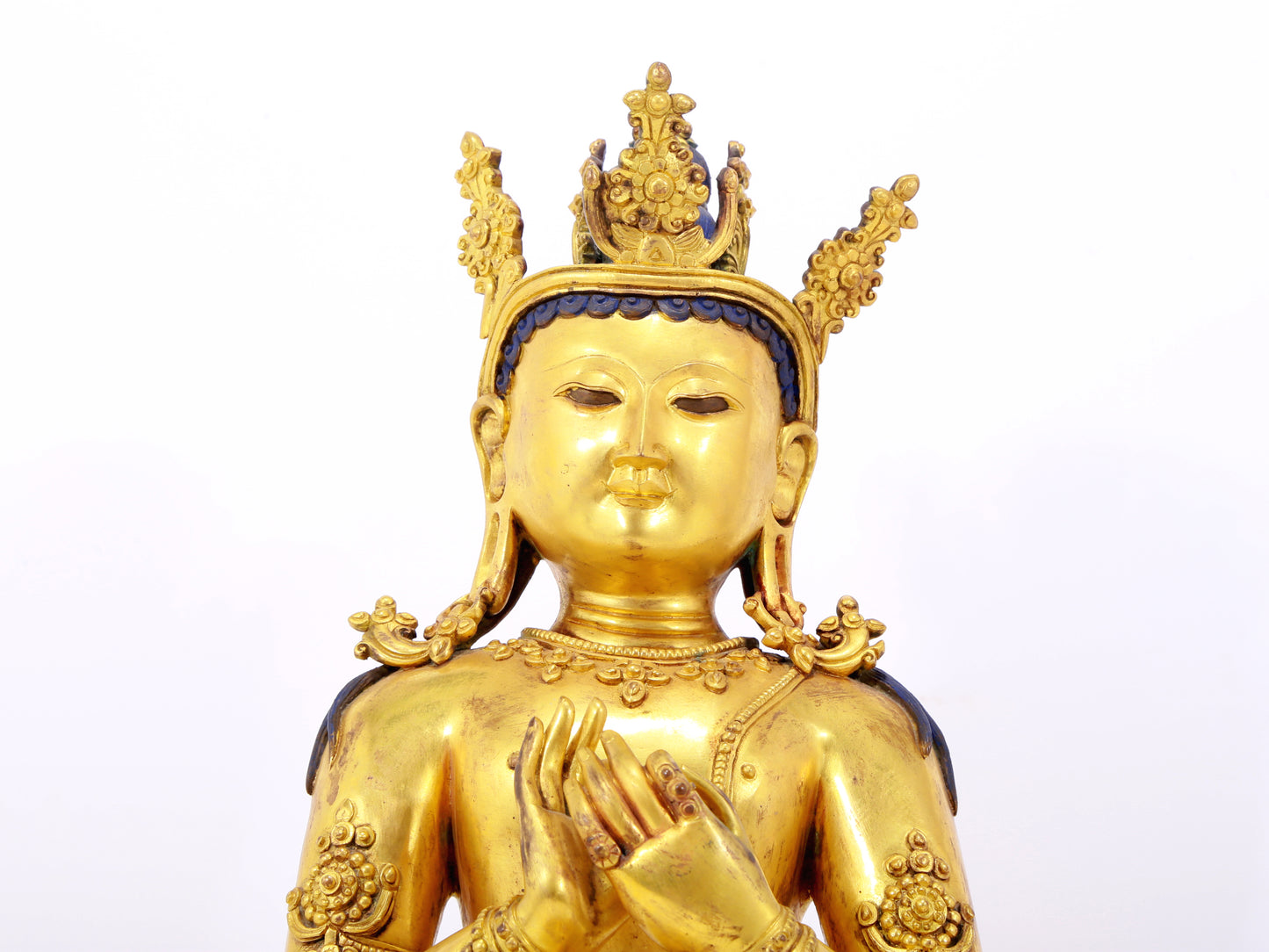 A solemn gilt bronze statue of Bodhisattva