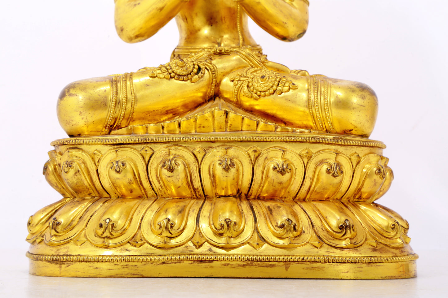 A solemn gilt bronze statue of Bodhisattva