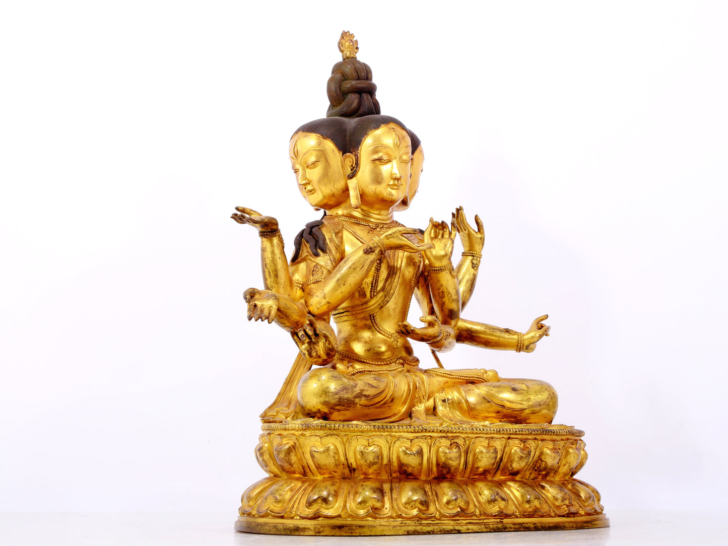 A solemn gilt bronze statue of Bodhisattva