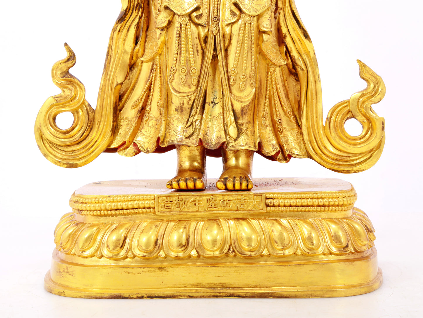 A majestic gilt bronze image of Manjushri Bodhisattva