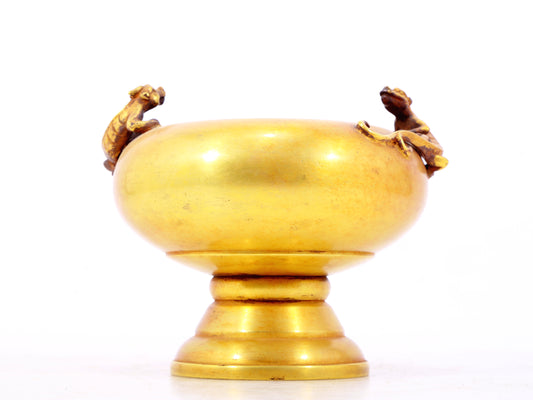 An exquisite gilt bronze dragon ear censer