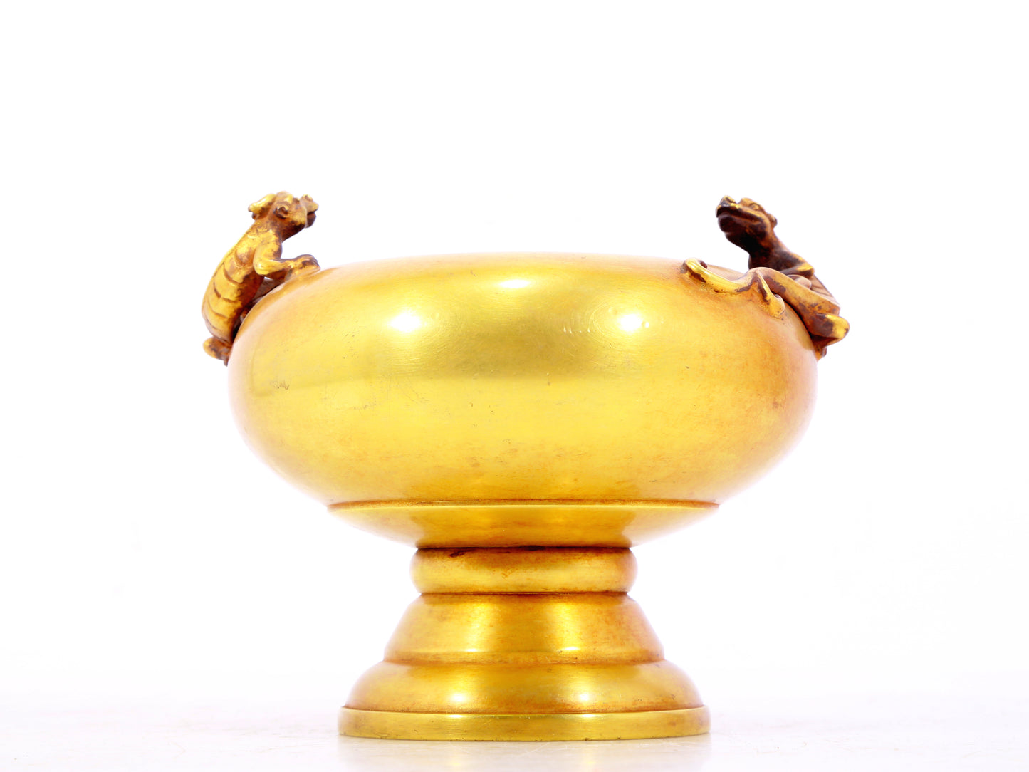 An exquisite gilt bronze dragon ear censer