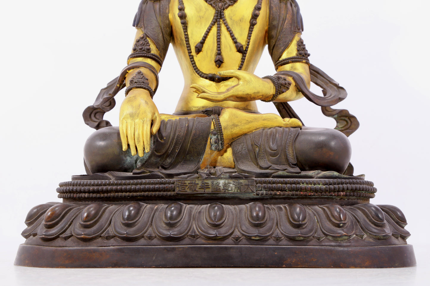 A solemn gilt bronze statue of Bodhisattva