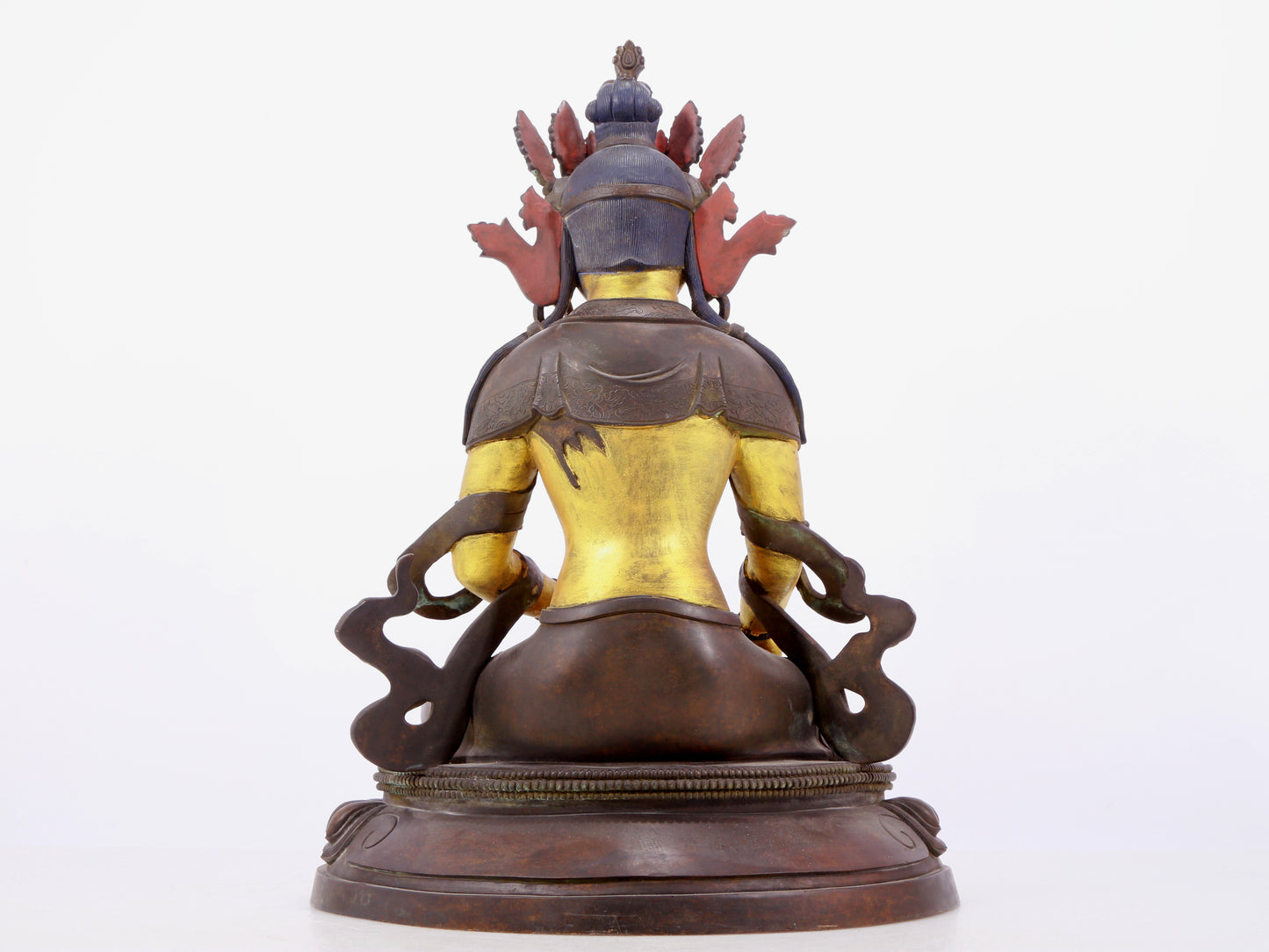 A solemn gilt bronze statue of Bodhisattva